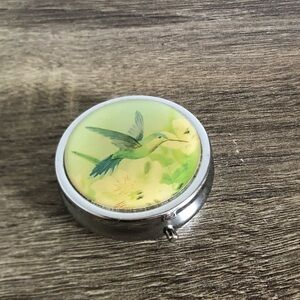 Vtg Hummingbird Pill Organizer